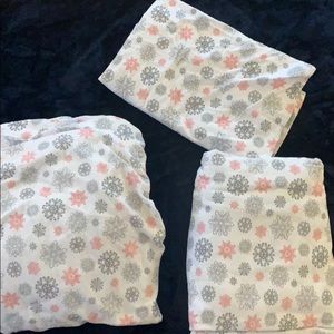 Flannel twin sheet set snowflake
